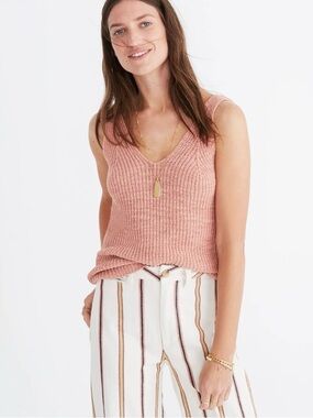 Madewell Ribbed V-Neck Knit Tank in Dusty Pink